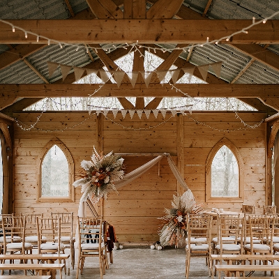 Wedding News: Discover The Hidden Hive in the Derbyshire National Forest