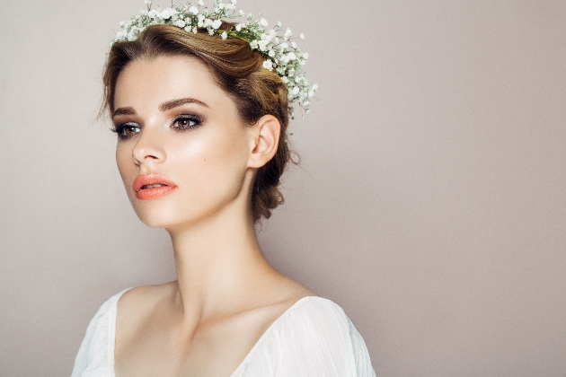 Choosing the perfect lipstick for your big day: Image 1