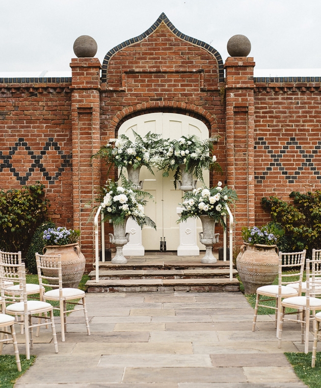 The owners of Alrewas Hayes reveal their top tips for planning your big day: Image 1