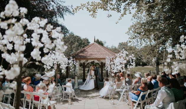 Say your vows at Moddershall Oaks